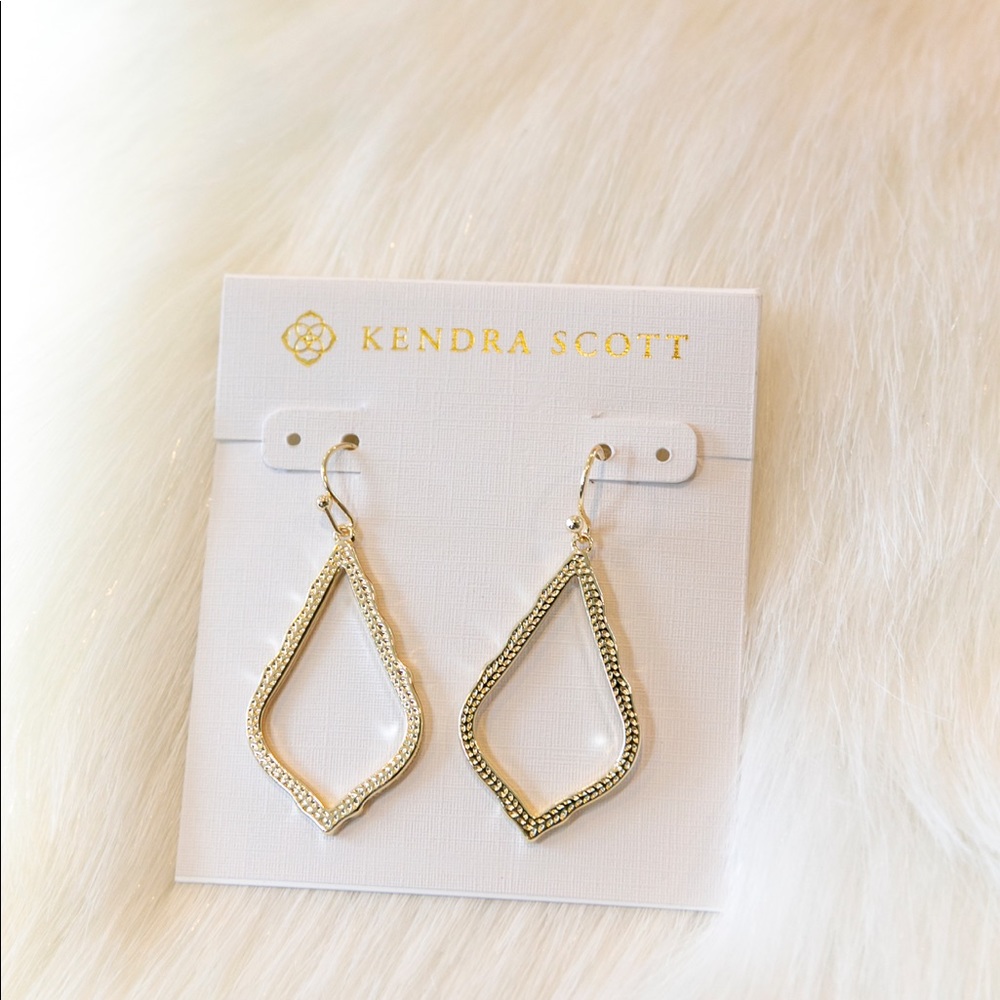 KENDRA SCOTT - Sophia Drop Earrings In Gold